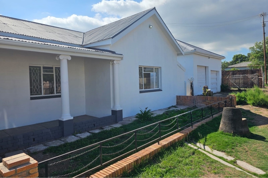 3 Bedroom Property for Sale in Steynsburg Eastern Cape